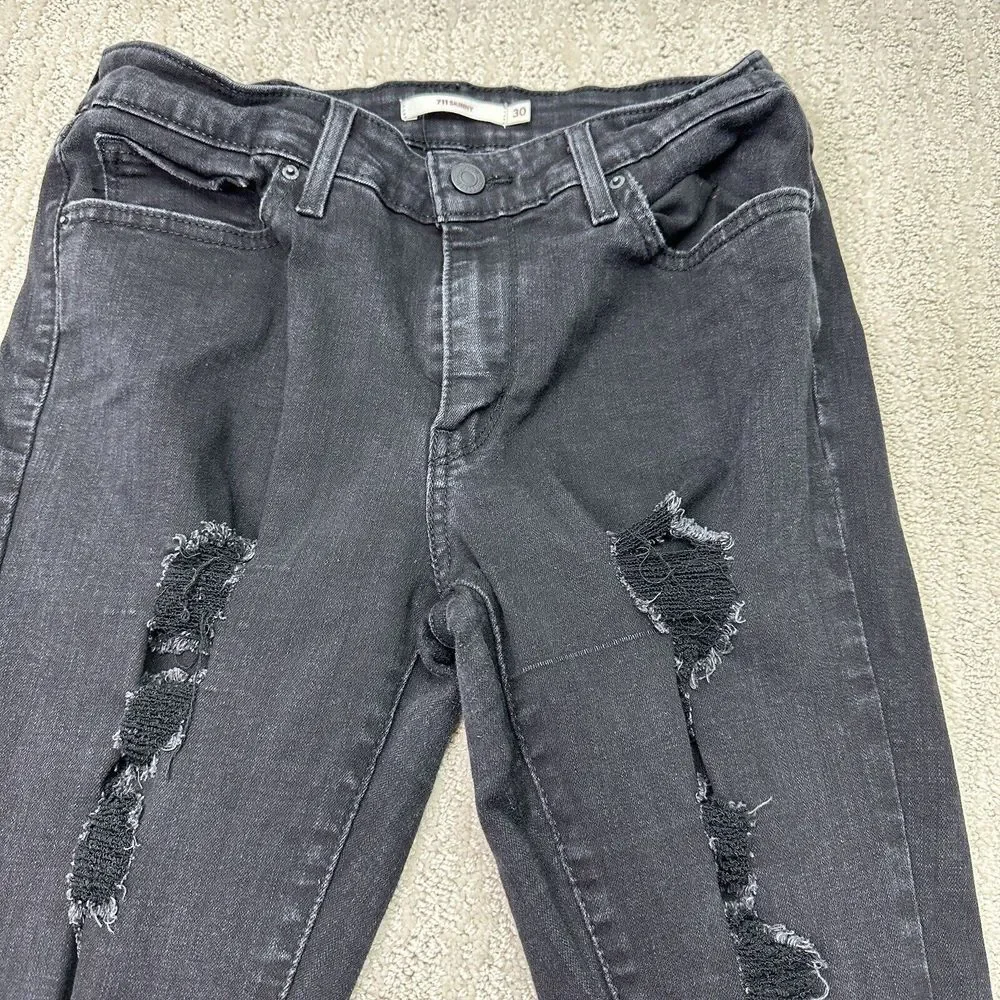 Levis 711 Jeans Women Black Distressed Skinny Slim Mid-Rise Denim Pants Size 30 - Picture 5 of 12